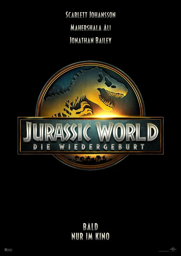 Dunkler Hintergrund mit einem Kreis in der Mitte, in dem ein Dinosaurier zu sehen ist. Davor stehen die Worte Jurassic World.